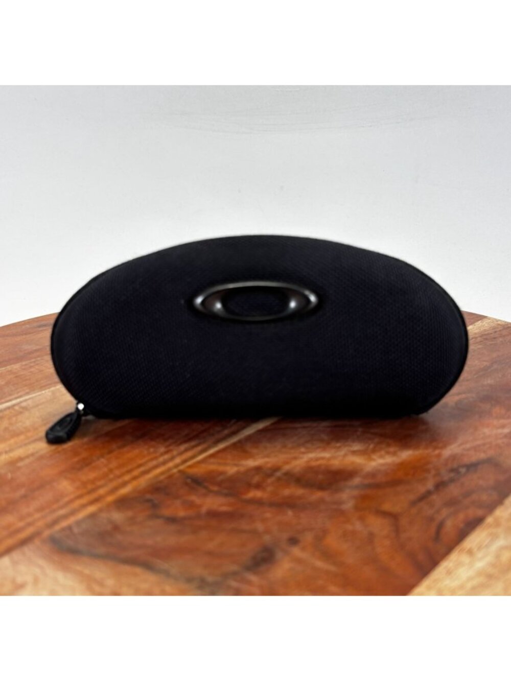 Oakley Black Hard Eyeglass Case w Black Microfiber Sunglass Glass Bag